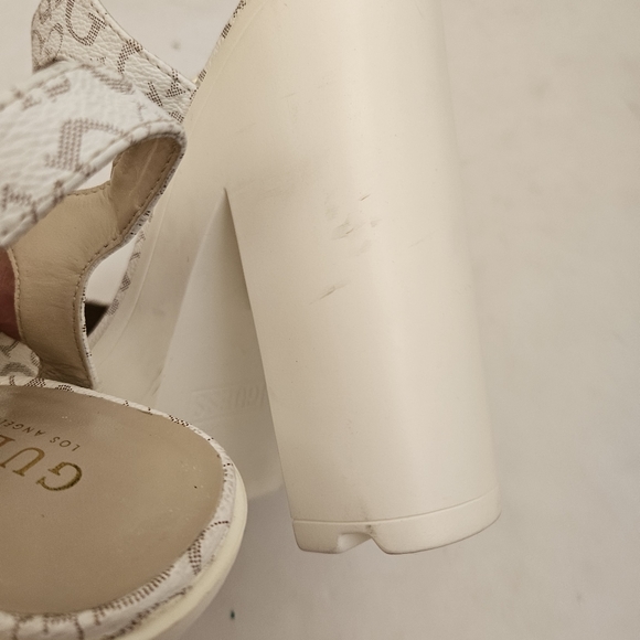 Guess Platform Heels Size 8 White - Picture 6 of 8